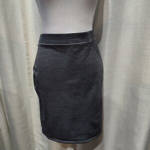Old Navy Black and Grey Striped Pencil Skirt